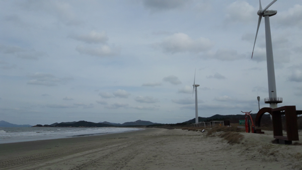 ▲ 전남 신안군 비금면 명사십리 해수욕장 전경.(사진 제공=서해해경청)